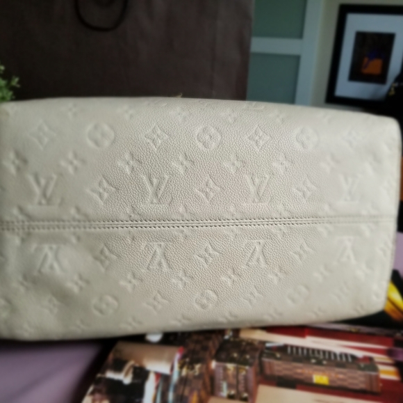 LOUIS VUITTON LUMINEUSE Shoulder bag Empreinte Monogram Signature - Picture 3 of 8